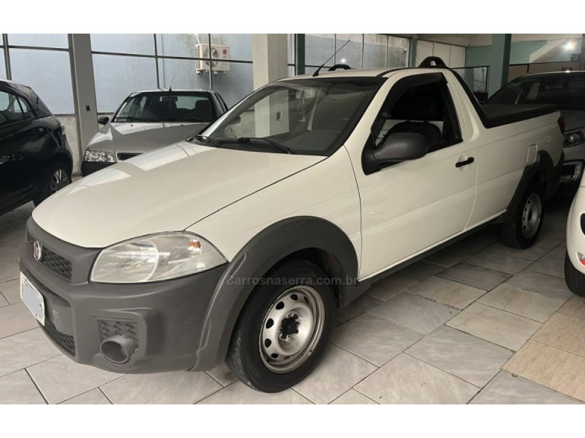 FIAT - STRADA - 2015/2016 - Branca - R$ 48.000,00