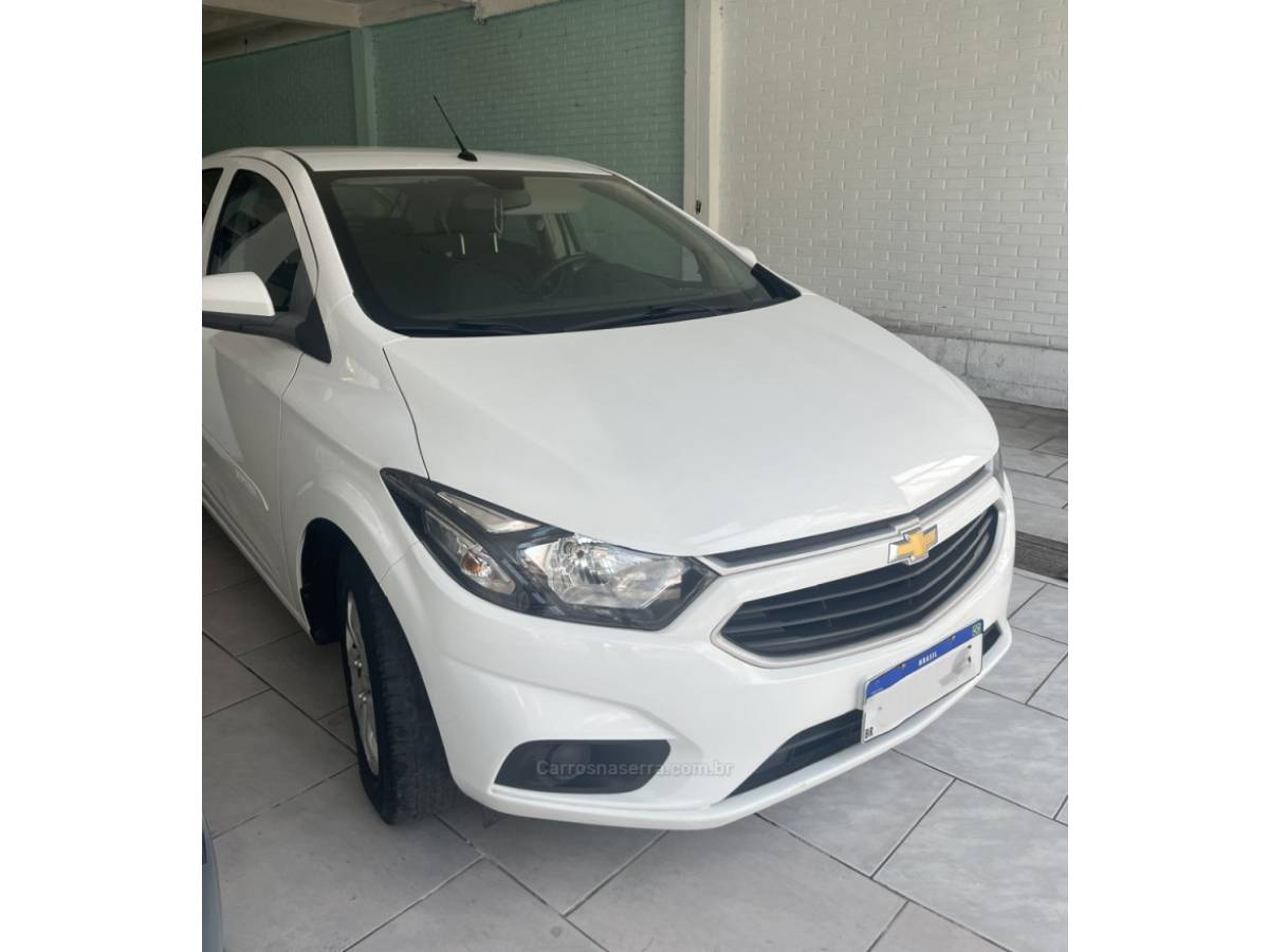 CHEVROLET - ONIX - 2017/2018 - Branca - R$ 53.000,00