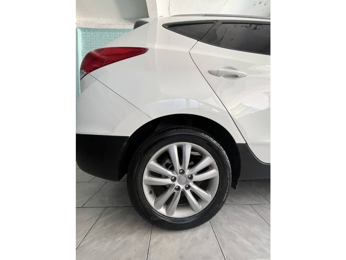 HYUNDAI - IX35 - 2014/2015 - Branca - R$ 85.000,00