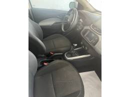 CHEVROLET - ONIX - 2017/2018 - Branca - R$ 53.000,00